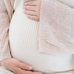 其中，QCT💀（芯片业务）☝营收创下🕰106亿美元🎟代孕龙凤胎要多少钱的纪录，汽车业㊗